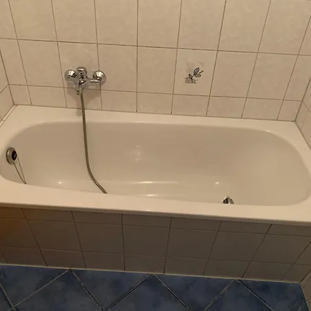 Gablenz-apartment Iv - 2 Schlafzimmer 2og Mitte Ideal Fuer Familie,4 Einzelbetten Apartment *